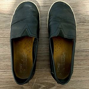 Toms Avalon Black Full Grain Leather Slip Ons